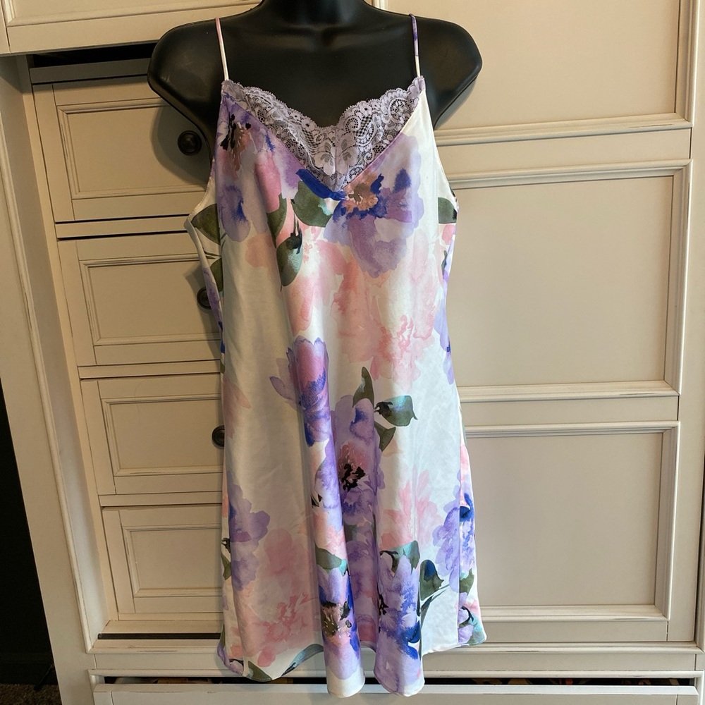 Floral Lace-Trim Satin Chemise in Lavender and Pink